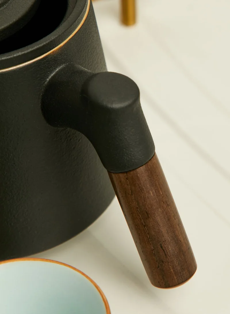 Noire Edit Black Tea Cup Set