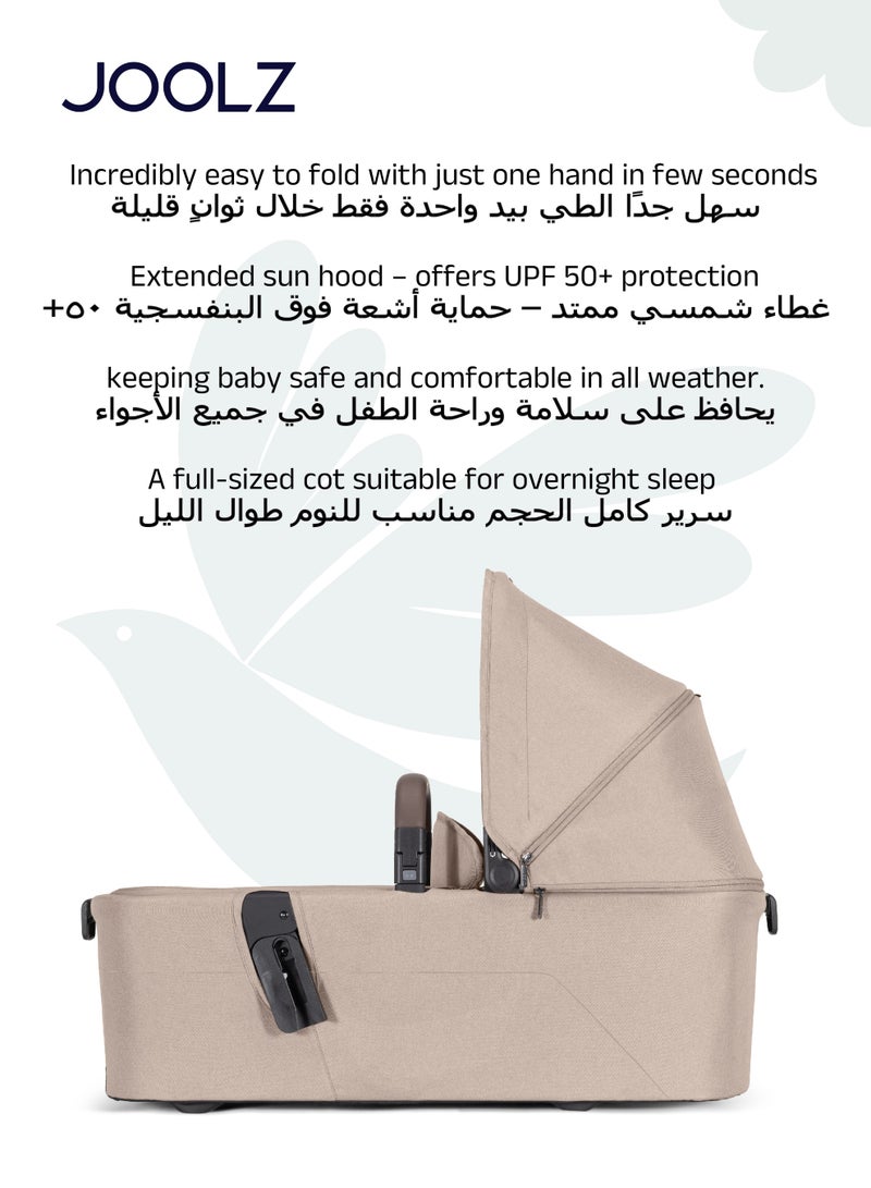 JOOLZ سرير أطفال مدمج وخفيف الوزن | قابل للطي والوقوف ذاتيًا | مناسب للمواليد الجدد | لون رملي بني | مرتبة قابلة للتنفس | حماية من الشمس UPF 50+ | مدمج للغاية | 90x42x15 سم | 3.9 كجم - Image 4