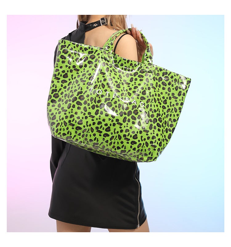 High-End Explosions Women'S Bag New Fashion Style High-End Atmospheric Shoulder Bag Internet Celebrity Star Handbag
