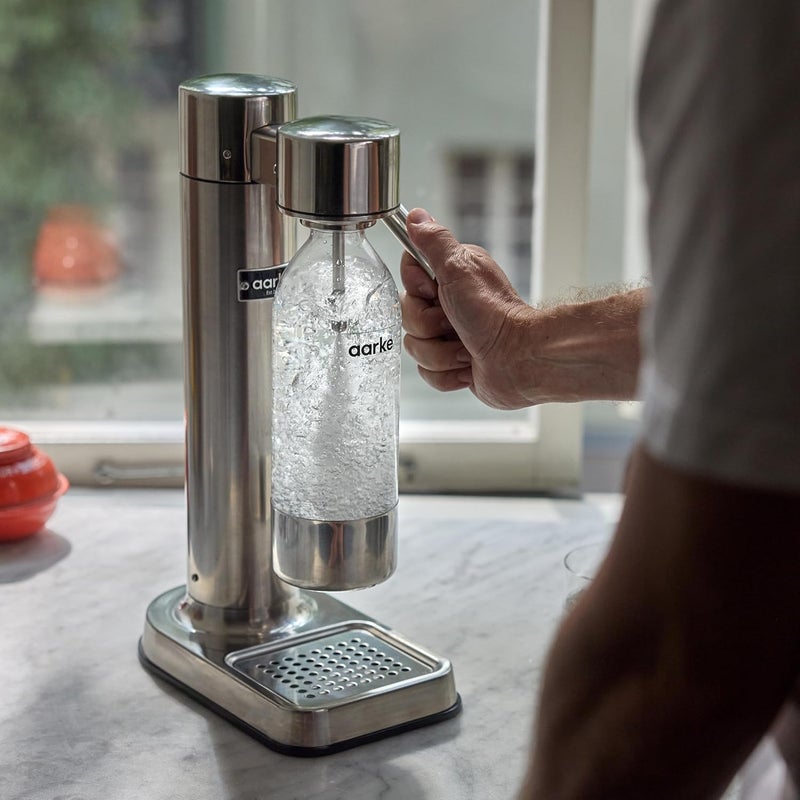آرك Aarke - Carbonator III Premium Carbonator/Sparkling & Seltzer Water Maker مع زجاجة PET (ستانلس ستيل)، Connectme Electronics Trading، فضي، AAC3-Steel - Image 2