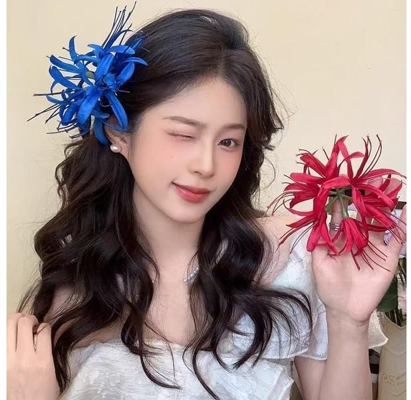 JAYATO Atmospheric floral side-bar hairpin for spring photography - a fashionable headband with a holiday vibe, featuring a three-piece set of hair accessories. - Image 2