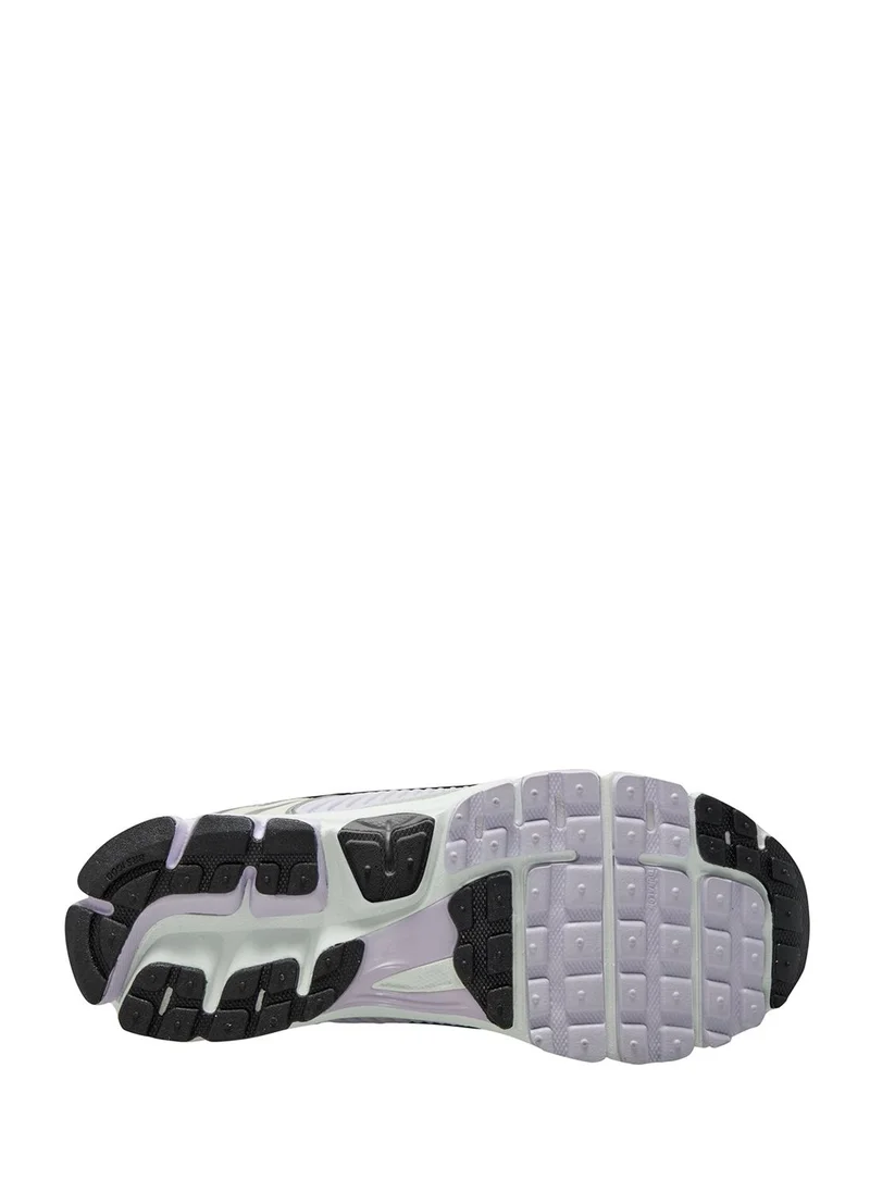 Nike Zoom Vomero 5 M