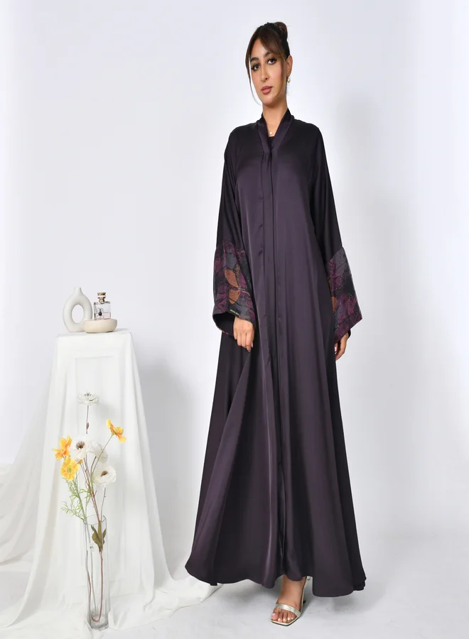 HAWRAA ABAYA Dark purple cloche abaya with chiffon floral inserts on the sleeves