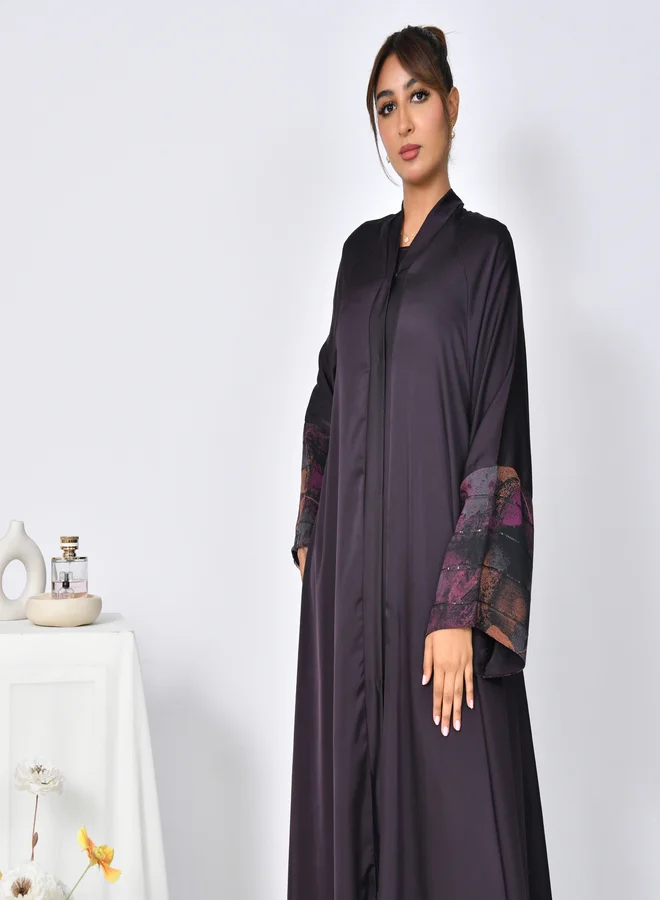 HAWRAA ABAYA Dark purple cloche abaya with chiffon floral inserts on the sleeves