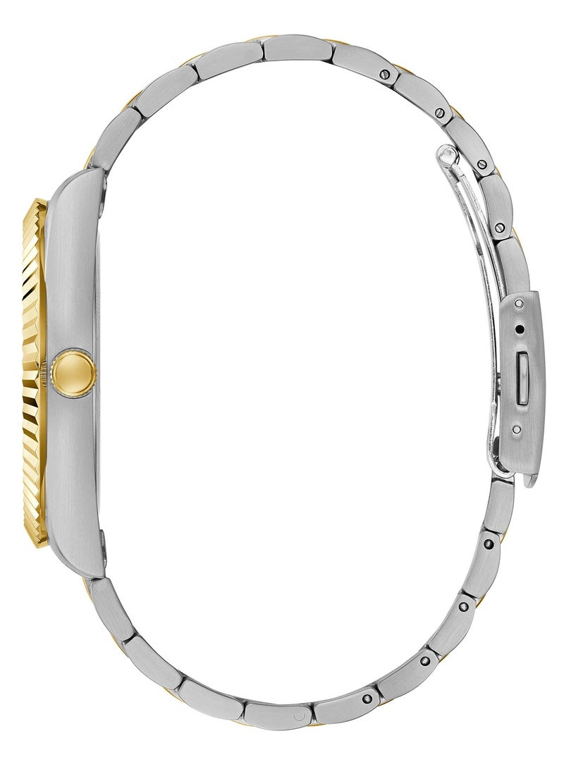 GUESS ساعة غس للرجال من الفولاذ المقاوم للصدأ بتصميم مزدوج اللون GW0265G5 - Image 5