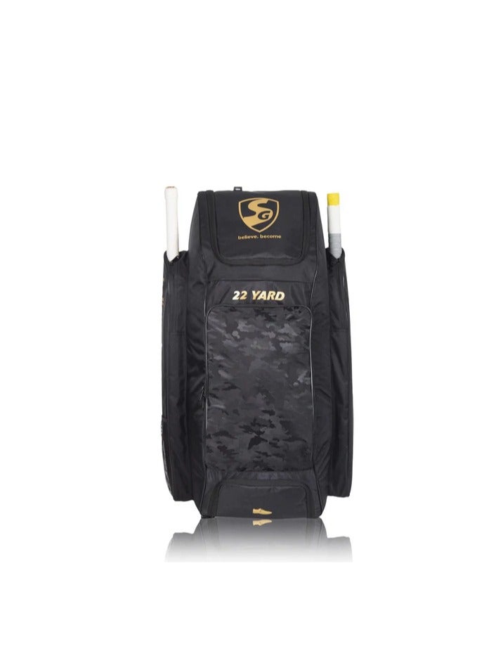 SG KIT BAG SG 22 YARD DUFFLE  - Image 1