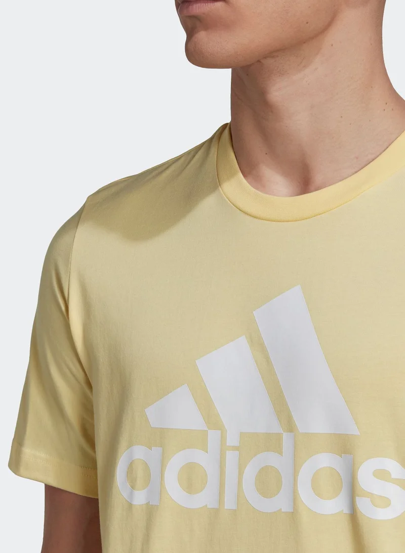 adidas تيشيرت مزين بشعار الماركة