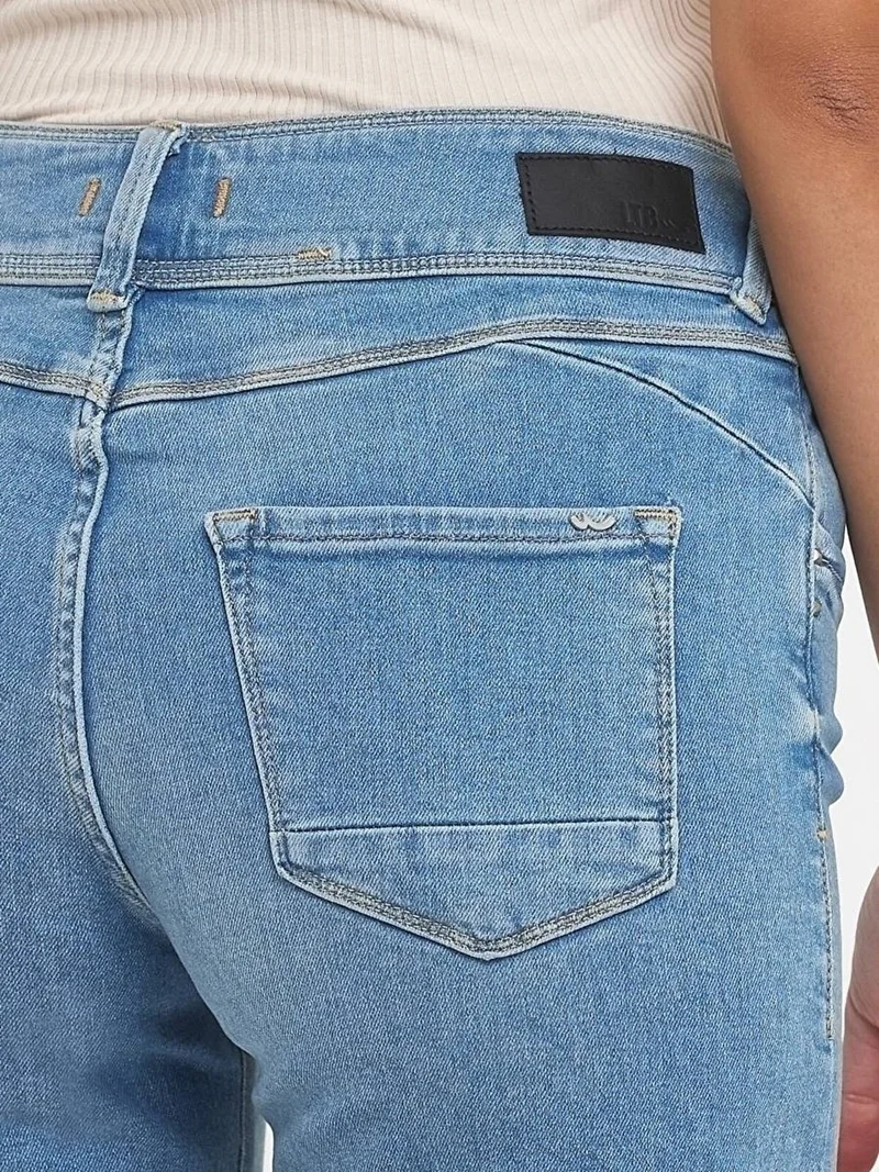 ال تي بي Rosina Shorts
