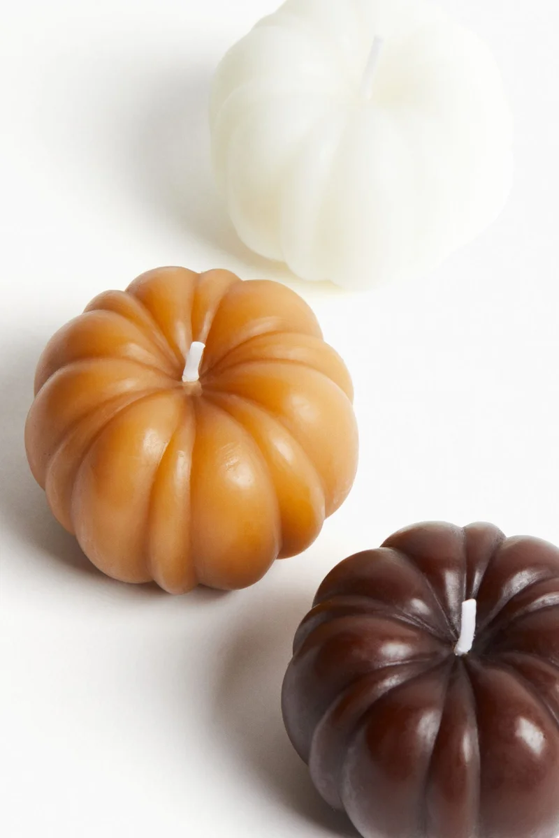 H&M 3-pack pumpkin-shaped candles