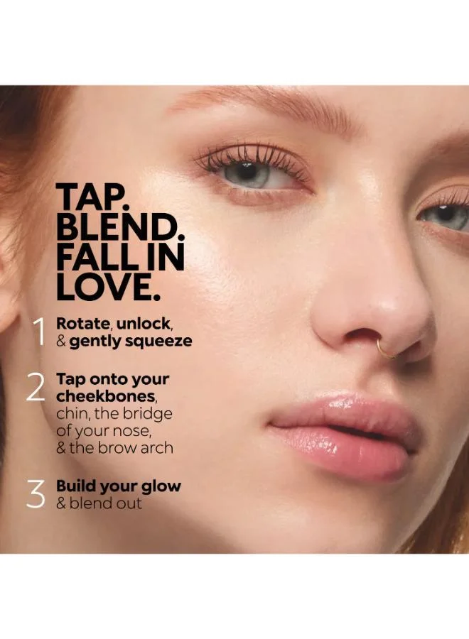 Kiko Milano GOLDEN SUNRISE GLOW FUSION GLEAM DREAM HIGHLIGHTER for Women | Best Price UAE