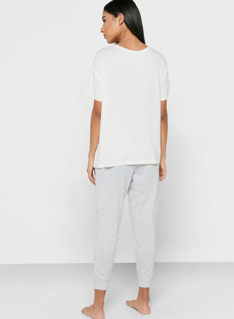 Catherine Round Neck T-Shirt & Pyjama Set