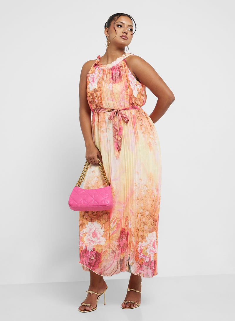 جينجر بلس فستان ميدي بياقة هالتر وطبعات زهور - Image 4