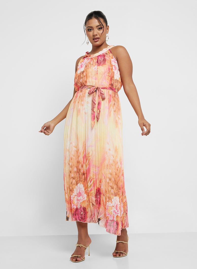 جينجر بلس فستان ميدي بياقة هالتر وطبعات زهور - Image 1