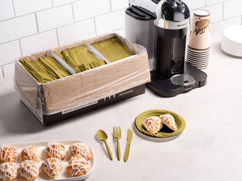 Munfix 1000 Count Gold Silverware Set  334 Forks  333 Spoons  333 Knives  Medium Weight BPA Free Disposable Plastic Cutlery Set  Bulk Combo Pack Flatware Set for Party Supplies - Image 2