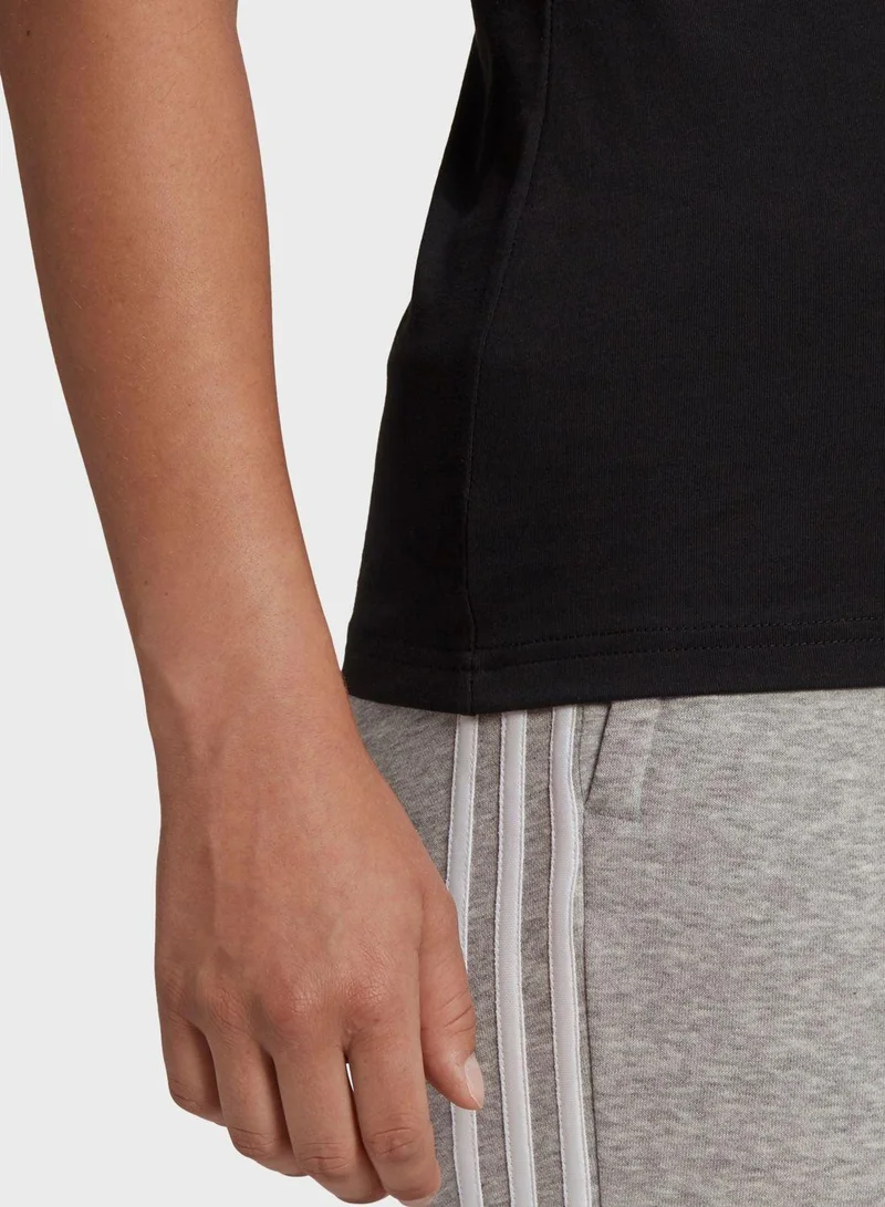 adidas تيشيرت تدريب أسود    مقاس