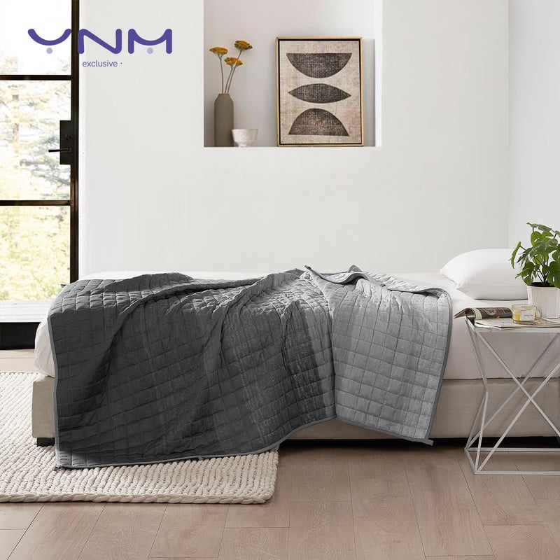 YnM Cooling Weighted Blanket â€” Oeko-Tex Certified Material (Gradient Dark Grey, 60"x80" 20lbs), Suit for One Person(~190lb) Use on Queen/King Bed - Image 3