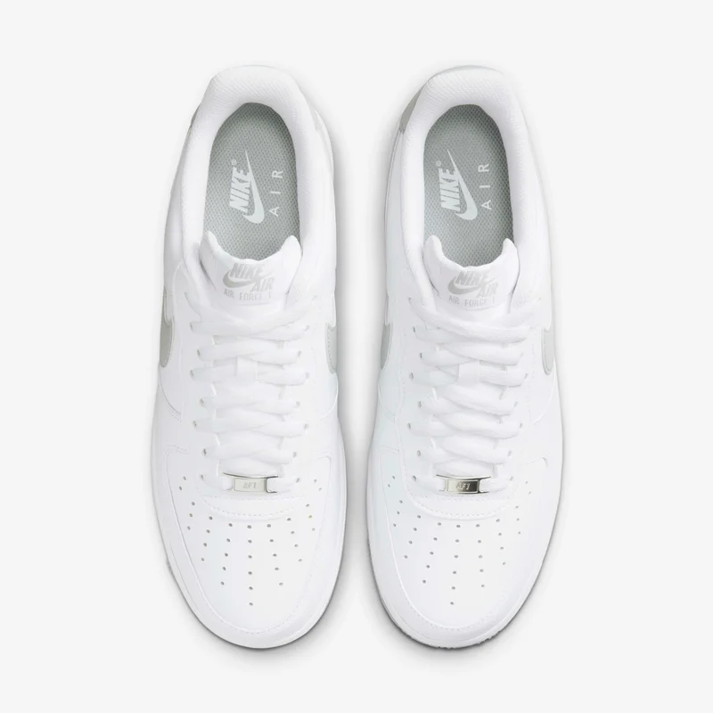 Nike Men's Air Force 1 '07 Shoes