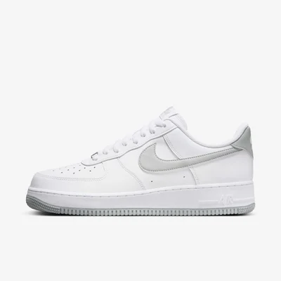 Nike Men's Air Force 1 '07 Shoes