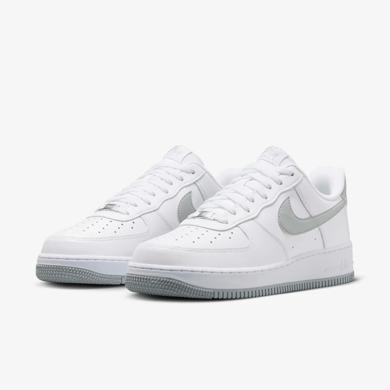 Nike Men's Air Force 1 '07 Shoes