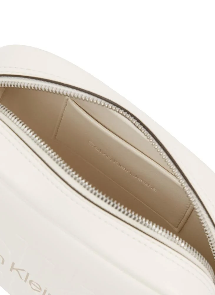 كالفن كلاين جينز Logo Sculpted Crossbody