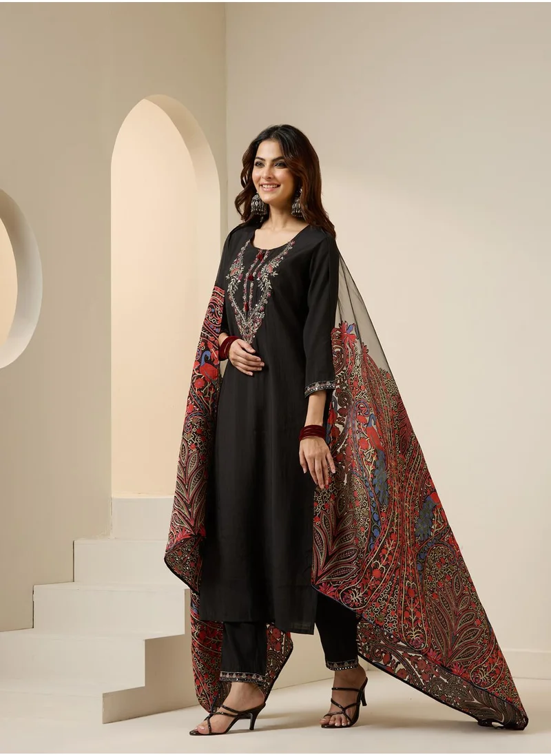 آي شين Women's Black Rayon Embellished Tunic Full Length Casual Straight Fit Kurta Set