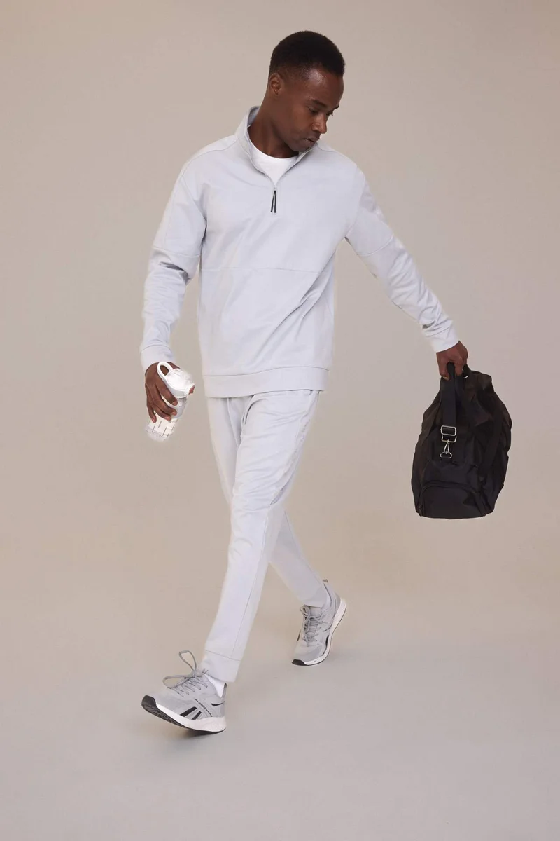 ديفاكتو DeFactoFit Standard Fit Stand Collar Sports Sweatshirt