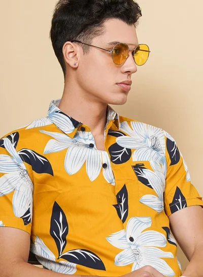 The Indian Garage Co Men Slim Fit Tropical Half Sleeves Spread Collar Resort Wear Shirt