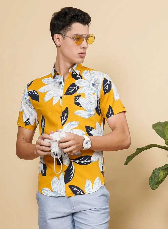 The Indian Garage Co Men Slim Fit Tropical Half Sleeves Spread Collar Resort Wear Shirt