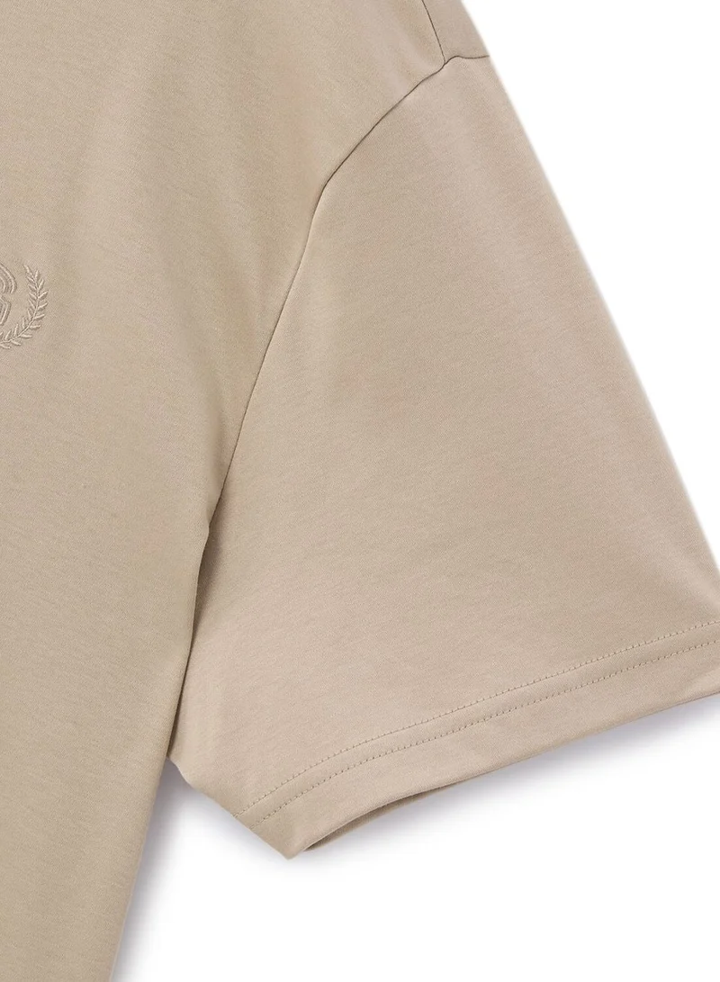 GIORDANO  Men's Slim Fit Liquid Touch Smart Collar Tee for Men | Best Price UAE