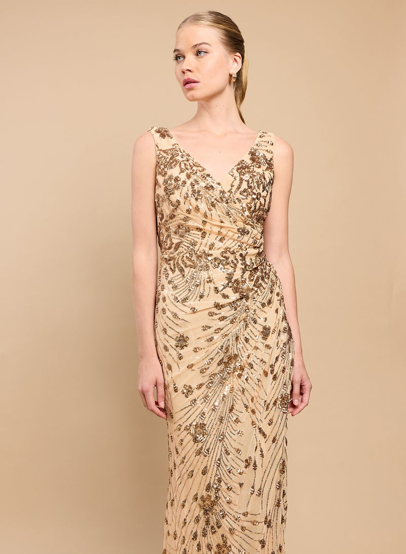 Little Mistress Slink Gathering V Neck Sleeveless Maxi Dress - Image 4