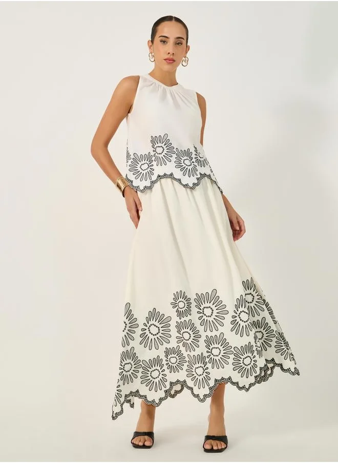 Styli Embroidered A-Line Maxi Skirt with Scallop Hem