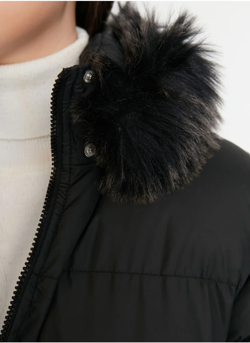 trendyol Fur Detail Puffer Jacket