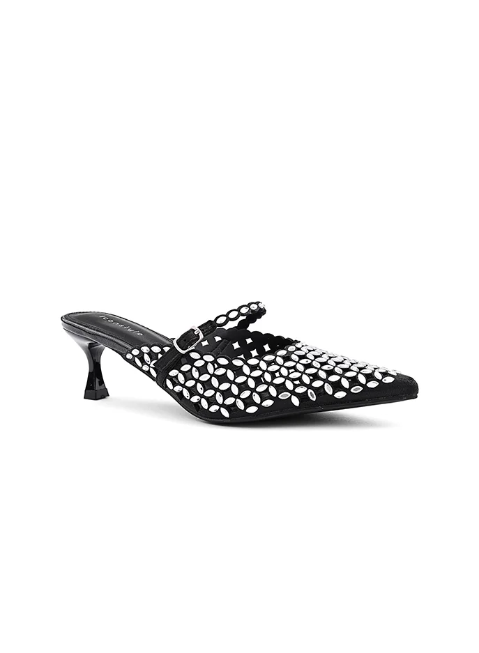 أيقون Classic Mary Jane heel Shoes with a stylish two-tone finish.