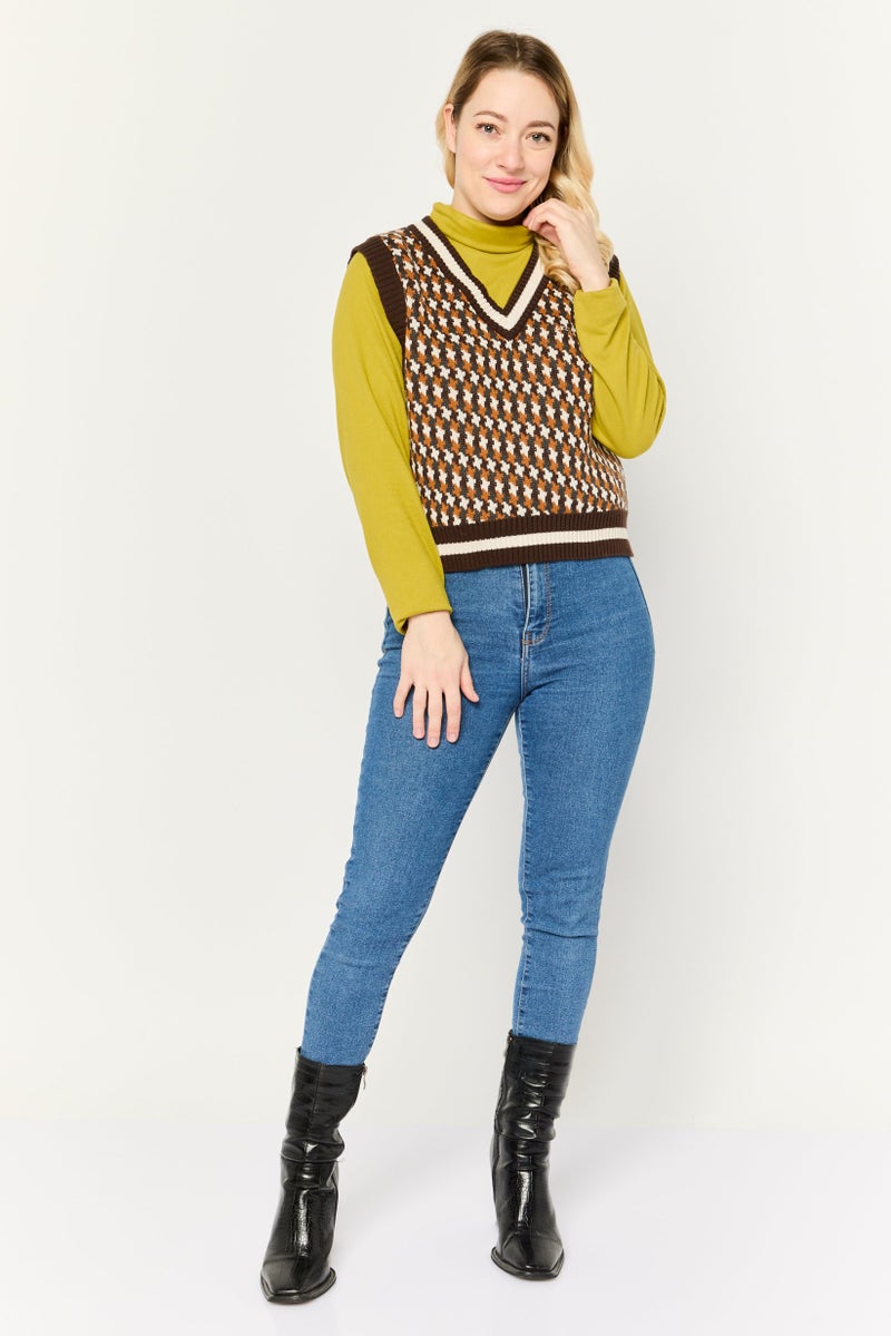 Lyle & Scott Women V-Neck Houndstooth Print Sleeveless Vest, Brown Combo  - Image 2