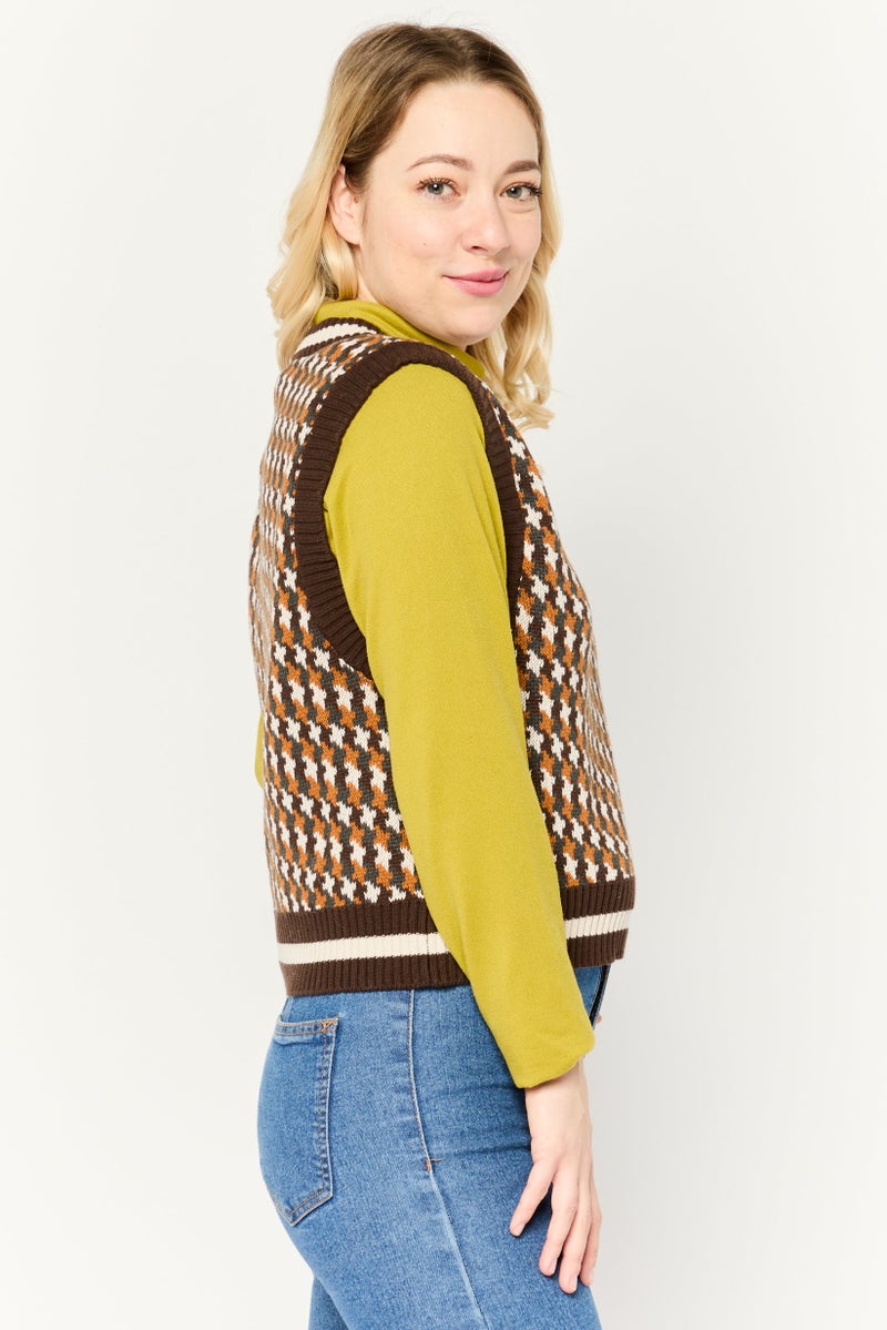 Lyle & Scott Women V-Neck Houndstooth Print Sleeveless Vest, Brown Combo  - Image 3