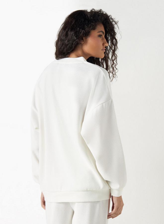 اس بي كاركترز سويت شيرت بياقة ضيّقة وأكمام طويلة وطبعات لولا باني - Image 3