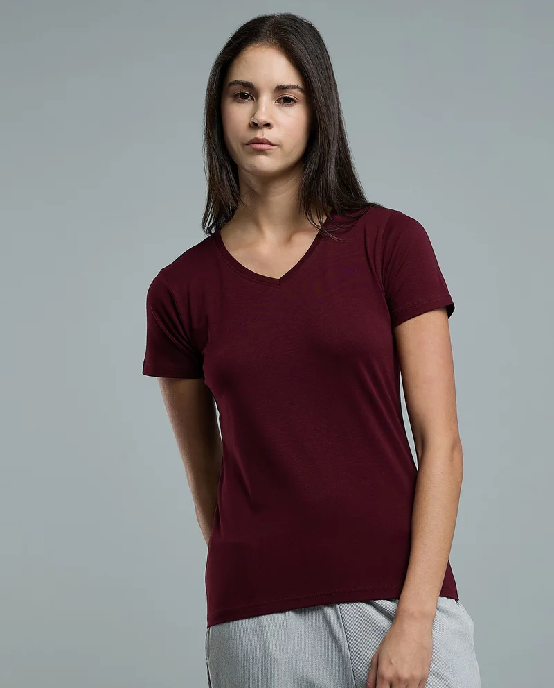 R&B Solid T-Shirt With V-Neck And Short Sleeves