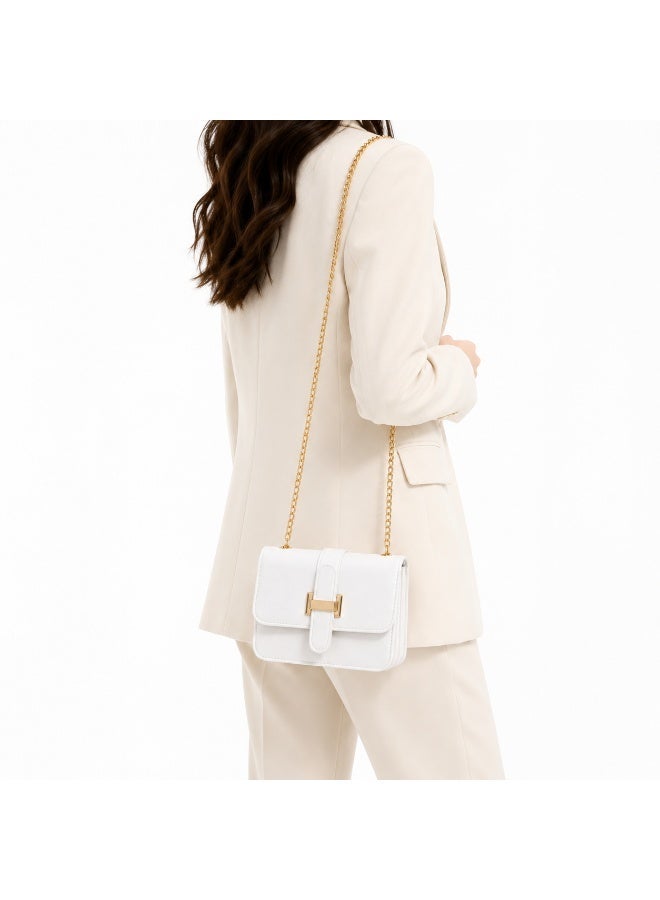A small women's handbag with a luxurious geometric design – elegant and modern for everyday looks and evening events. - Image 1