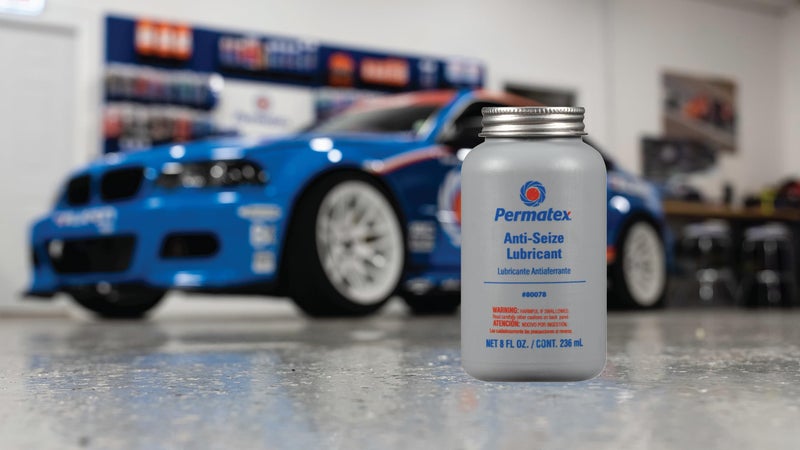 Permatex Permatex 80078 Anti-Seize Lubricant With Brush Top Bottle Prevents Galling, Corrosion, Seizing, Refined Blend Aluminum, Copper, And Graphite Lubricants For Spark Plugs 8 oz  - Image 4