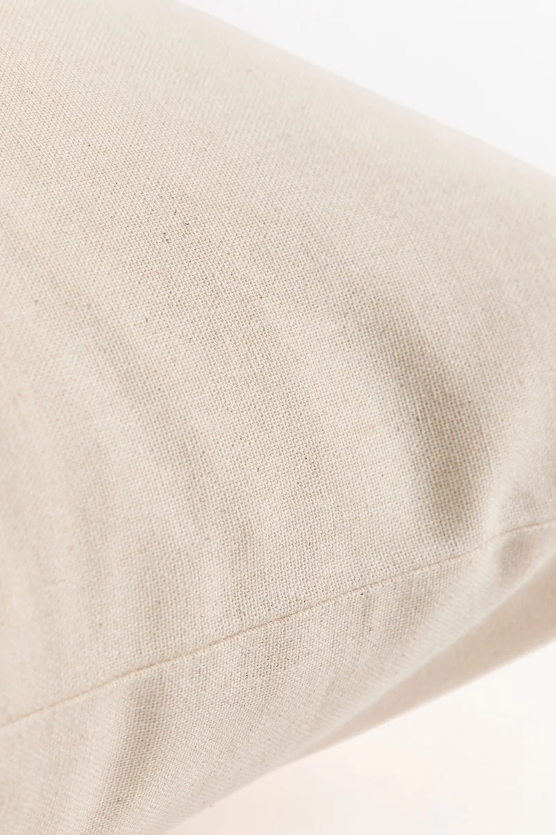 اتش اند ام غطاء وسادة مزين بطبعة