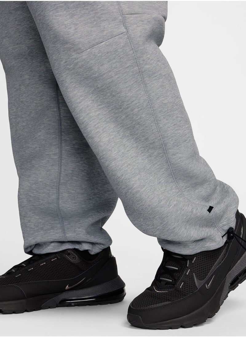 Tech Fleece Sweatpants - pzsku/ZF271FA9DBCC98B279E26Z/45/_/1728385021/f8318588-1136-4d7c-af16-d8afb5d84e46