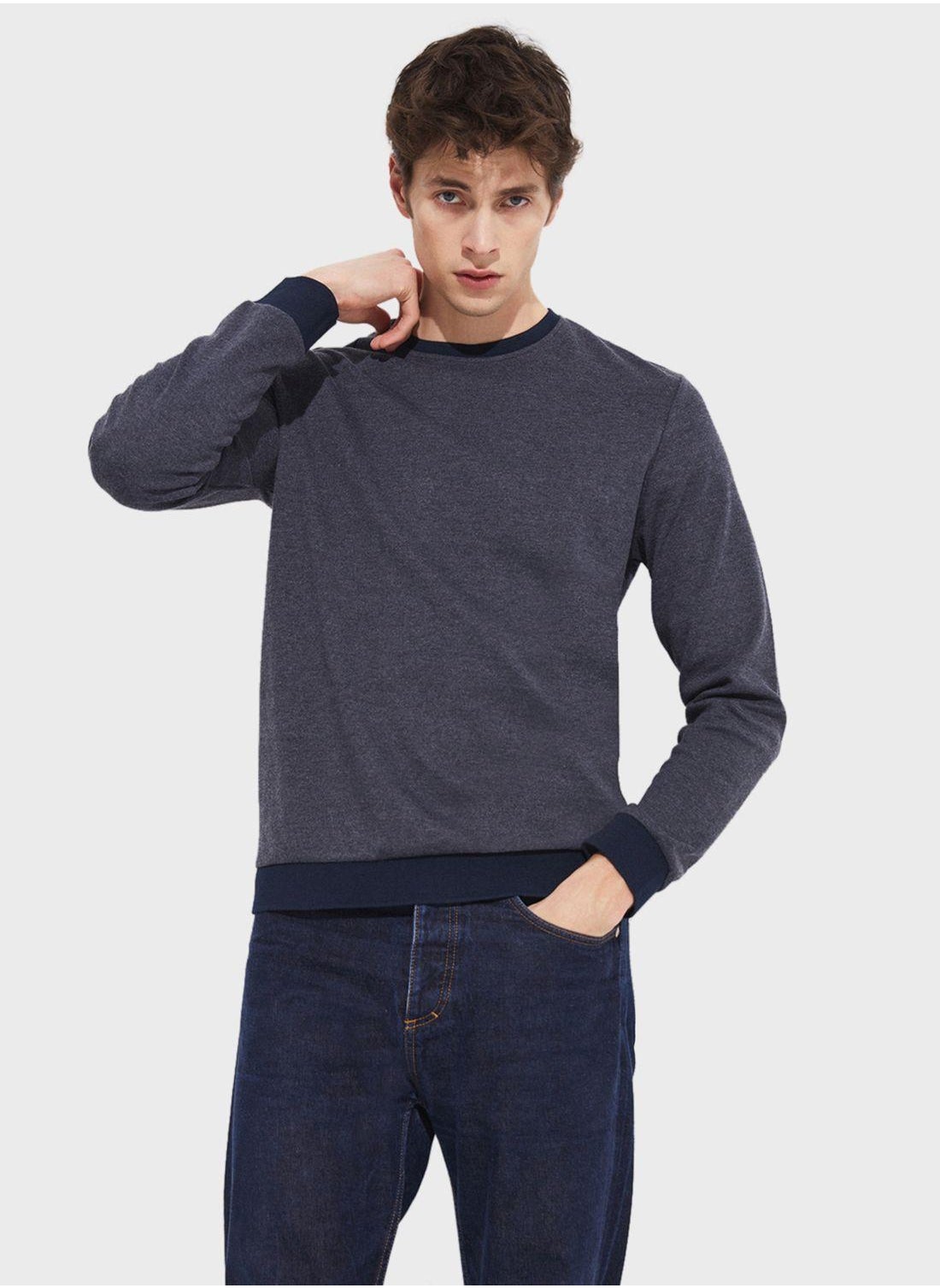Essetial Crew Neck Sweatshirt - https://f.nooncdn.com/p/pzsku/ZF272188EE62DD18B12E6Z/45/_/1724133356/92dee55d-f258-42b4-a690-a2b87708f678.jpg?format=jpg&width=original