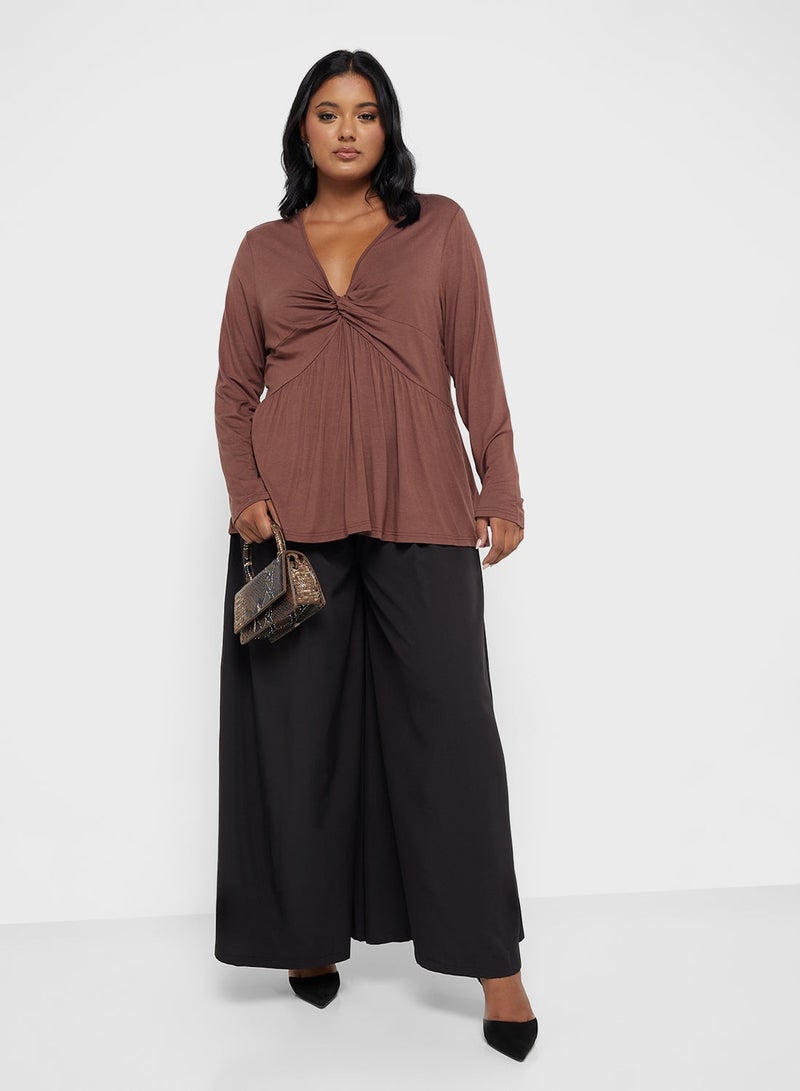 جينجر بلس بلوزة تونيك بأكمام طويلة وياقة على شكل حرف - Image 4