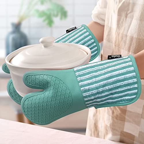 Alselo Silicone Oven Mitts Heat Resistant 932℉ with Waterproof & Non-Slip Kitchen Mittens, Set of 2 Extra Long Oven Gloves with Soft Cotton Terry Lining for Baking Cooking Barbecue - Image 4