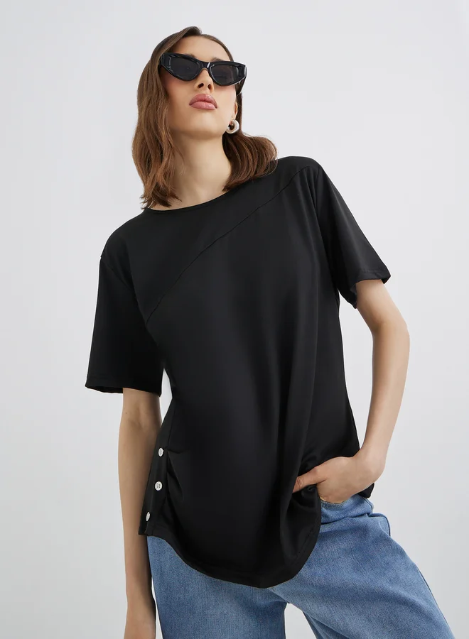 Take Two Take Two Black Solid Button Detail Regular Fit T-Shirt