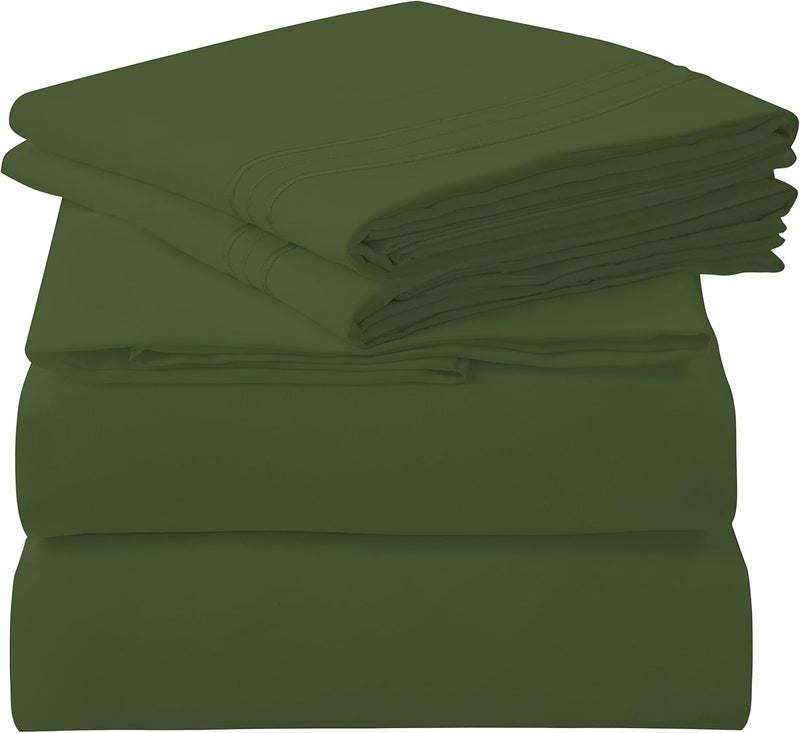 ROYALE LINENS طقم شراشف كوين 4 قطع من رويال لينينز - فراش مايكروفايبر ناعم 1800 - 1 شرشف مجهز، 1 شرشف مسطح، 2 كيس وسادة - مقاوم للتجعد والبهتان - شراشف فندقية فاخرة (أخضر صياد، كوين) - Image 1