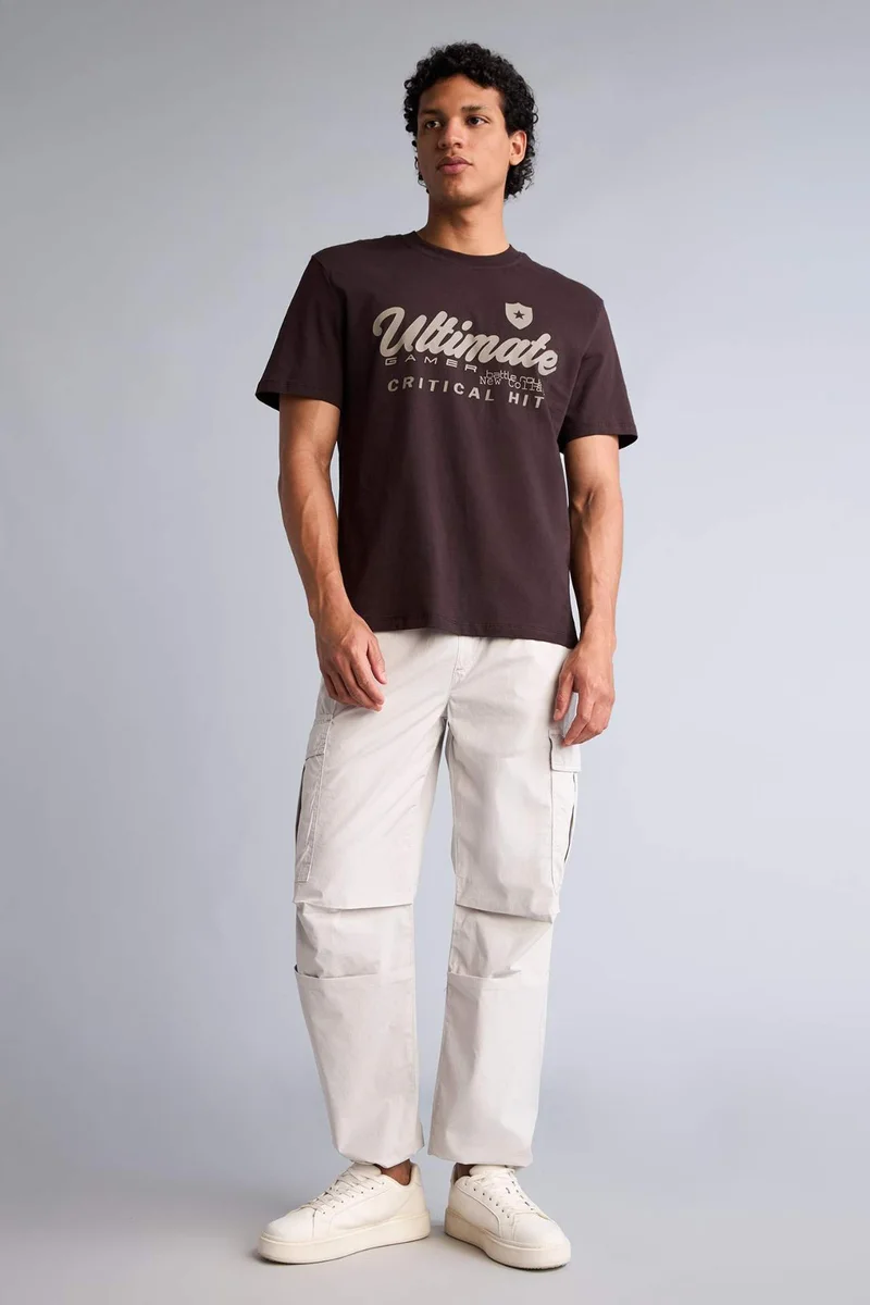 ديفاكتو Regular Fit Short Sleeve T-Shirt