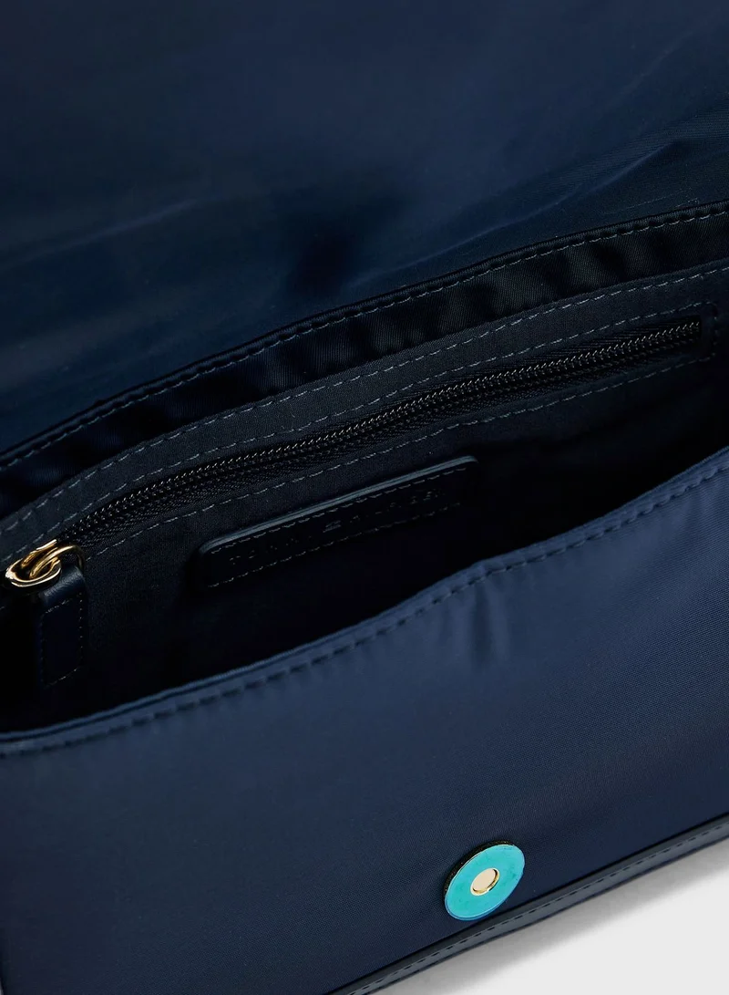 TOMMY HILFIGER Essential Flap Over Crossbody Bag
