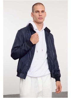 trendyol Navy Blue Regular Fit Seasonal Jacket Windbreaker Coat TMNAW25MO00027  - Image 2