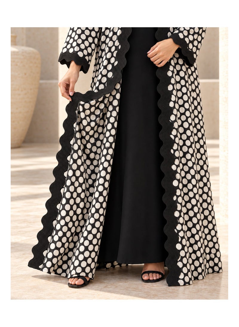 KAVALEE Women's Onde Polka Dot Open Abaya with Wavy Trim - Black & Ivory - Image 5